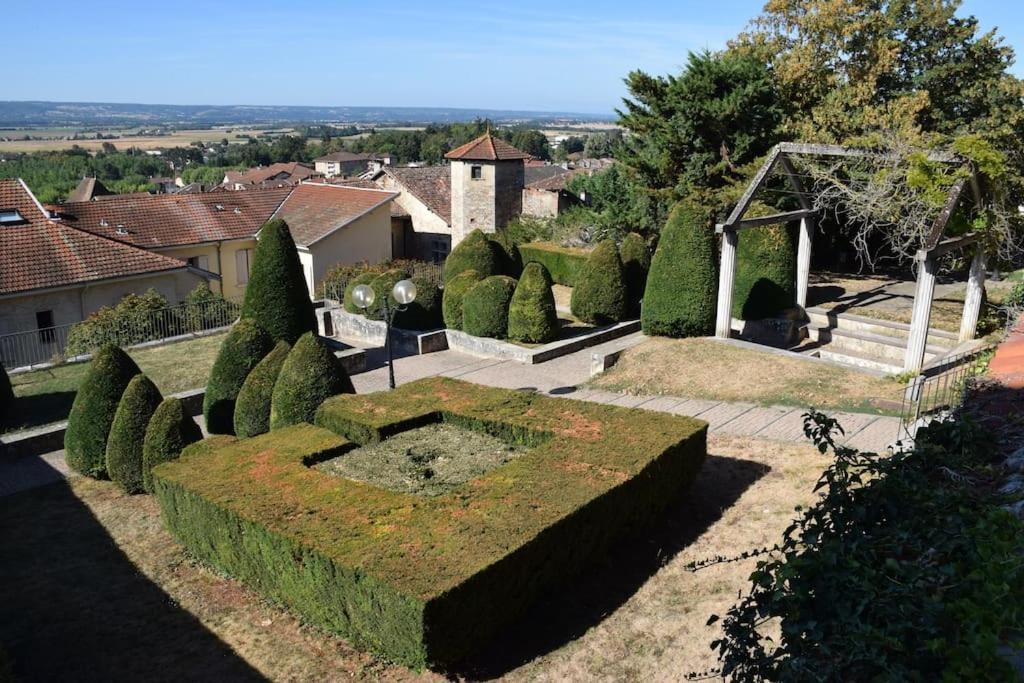 Gite Des Remparts Reservation Par Telephone Laissez Vos Coordonnees La Cote-Saint-Andre Eksteriør bilde